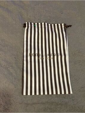 Henri Bendel Pouch